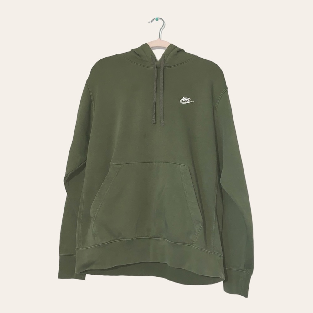 Nike Men’s Sportswear Club Fleece Pullover Hoodie